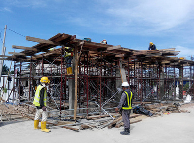 由聚合物建筑工地的樁帽模板